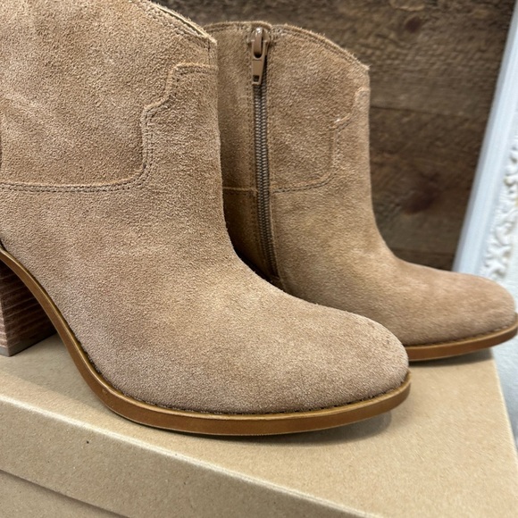 Lucky Brand LK-Eller Suede Ankle Booties – Size 8.5M (38.5 EU) - Picture 2 of 9